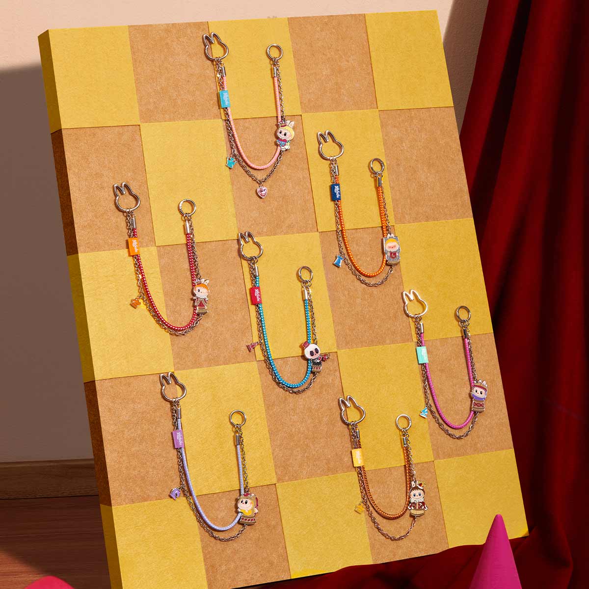 Pendentifs Labubu Blind Box – Coffret Complet de 6 Pendentifs Exclusifs | Let’s Checkmate Series